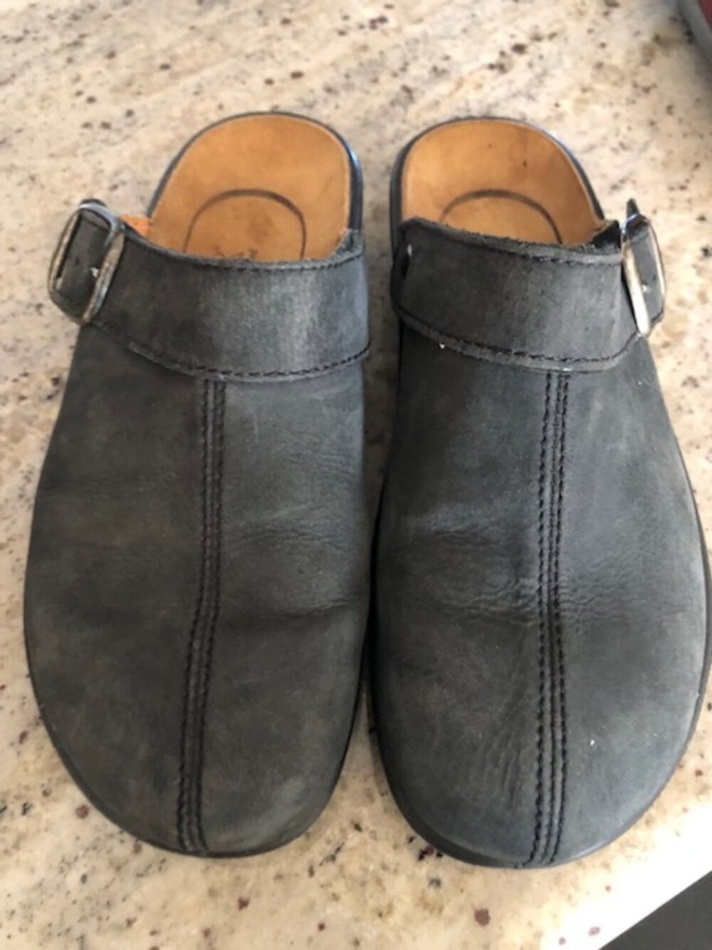 Romika Mules